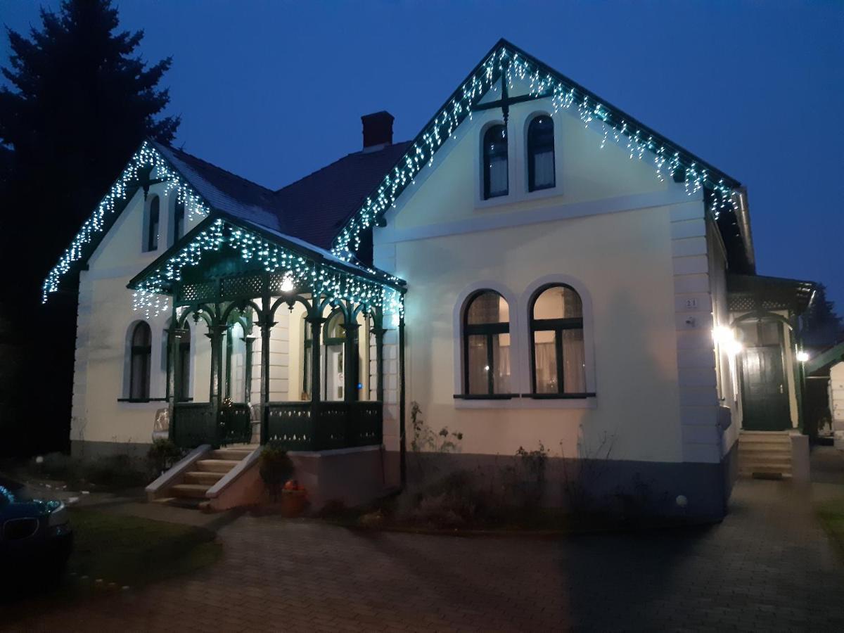 Szalay Villa Veszprém Exterior foto